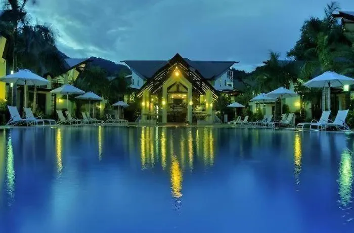 Acuatico Beach Resort & Hotel